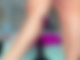 Carolinee-Torres's Live Sex Cam Show