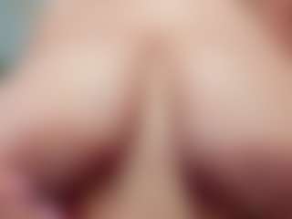 Carolinee-Torres's Live Sex Cam Show