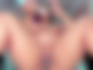 Carolinee-Torres's Live Sex Cam Show