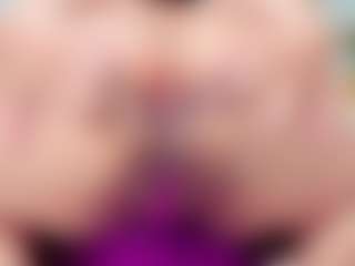 Carolinee-Torres's Live Sex Cam Show