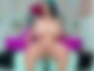 Carolinee-Torres's Live Sex Cam Show