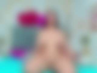 Live cam show with Carolinee-Torres - Camel Toe on SpankPalCams