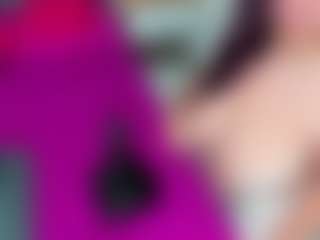 Live cam show with Carolinee-Torres - Toys on Mixed Magazine Live