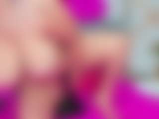 Carolinee-Torres's Live Sex Cam Show