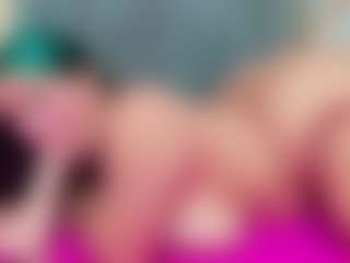 Carolinee-Torres's Live Sex Cam Show