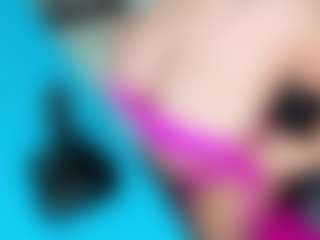 Carolinee-Torres's Live Sex Cam Show