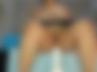 Carolinee-Torres's Live Sex Cam Show