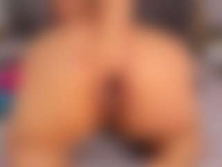 Live cam show with Carolinee-Torres - Ahegao on CamClone