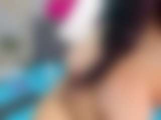 Live cam show with Carolinee-Torres - Red Hair on Porn Luv