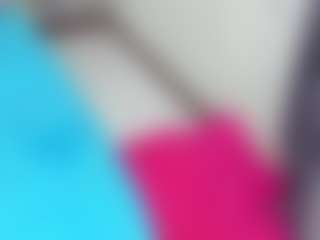 Carolinee-Torres's Live Sex Cam Show