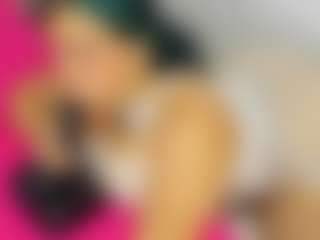 Carolinee-Torres's Live Sex Cam Show