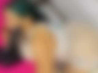 Carolinee-Torres's Live Sex Cam Show