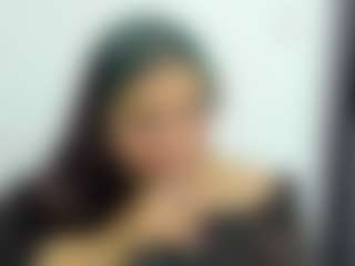 Carolinee-Torres's Live Sex Cam Show
