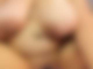 Live cam show with Carolinee-Torres - Camel Toe on CSO-WL