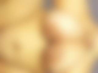 Live cam show with Carolinee-Torres - Ass Bouncing on Uber Horny