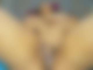 Carolinee-Torres's Live Sex Cam Show