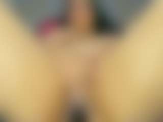 Carolinee-Torres's Live Sex Cam Show