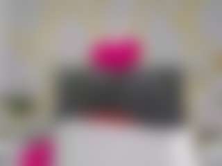 Carolinee-Torres's Live Sex Cam Show