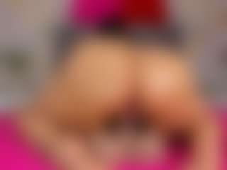 Carolinee-Torres's Live Sex Cam Show