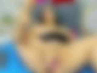 Carolinee-Torres's Live Sex Cam Show