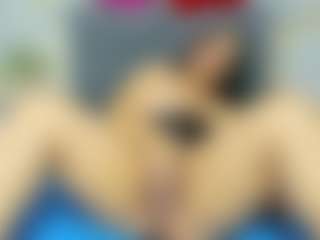 Carolinee-Torres's Live Sex Cam Show