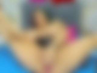 Carolinee-Torres's Live Sex Cam Show