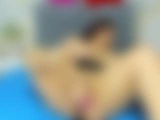 Carolinee-Torres's Live Sex Cam Show