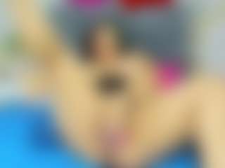 Carolinee-Torres's Live Sex Cam Show