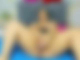 Carolinee-Torres's Live Sex Cam Show