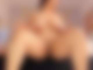 Carolinee-Torres's Live Sex Cam Show