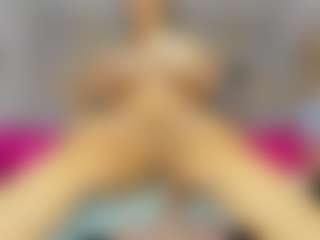 Carolinee-Torres's Live Sex Cam Show
