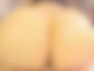 Live cam show with Carolinee-Torres - Strip Red Hair on MyBangCams