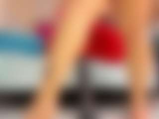 Live cam show with Carolinee-Torres - Camel Toe on iamadamtest123.com