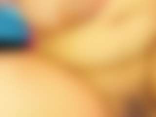 Live cam show with Carolinee-Torres - Threesome on sexylivex.com