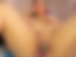 Carolinee-Torres's Live Sex Cam Show