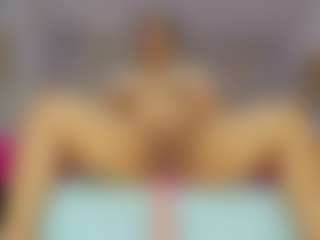 Carolinee-Torres's Live Sex Cam Show