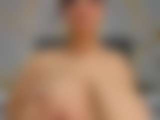 Carolinee-Torres's Live Sex Cam Show