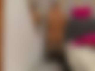 Carolinee-Torres's Live Sex Cam Show