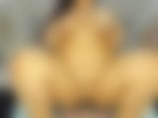Live cam show with Carolinee-Torres - Red Hair Cum on Camsoda