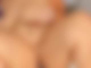 Carolinee-Torres's Live Sex Cam Show