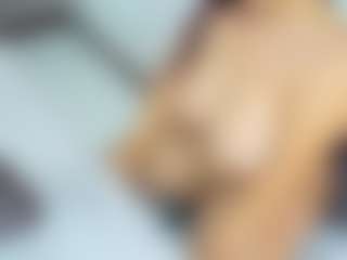 Carolinee-Torres's Live Sex Cam Show