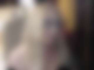 Live cam show with SofiaDream - Cuckold on Chatstar