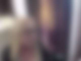 Live cam show with SofiaDream - Cougar on SinfulBabes