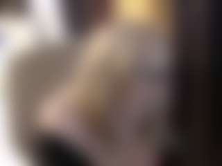 Live cam show with SofiaDream - Cougar on Ass Tok