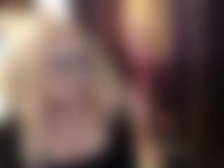 Live cam show with SofiaDream - Cuckold on Milfs Live