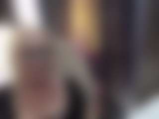 Live cam show with SofiaDream - Cougar on xheatlive.com