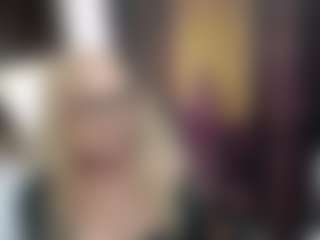 Live cam show with SofiaDream - Cougar on camwithhim.com