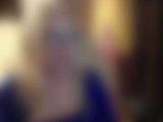Live cam show with SofiaDream - Body on Milf Play
