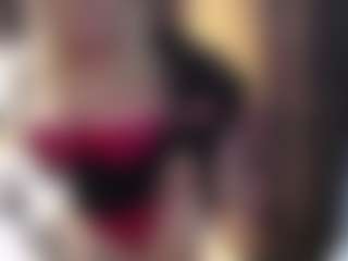 Live cam show with SofiaDream - Cougar on Camsoda