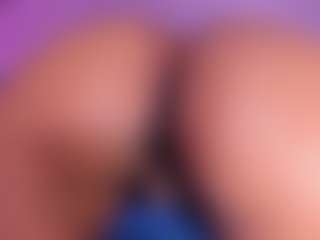 Angela-saenx's Live Sex Cam Show